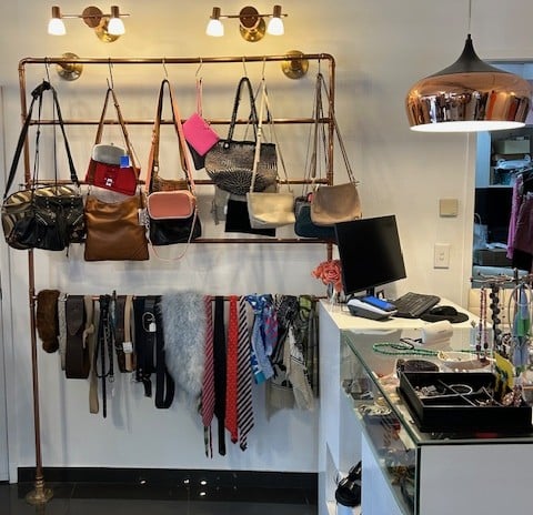 Encore La Chance displaying handbags and accessories